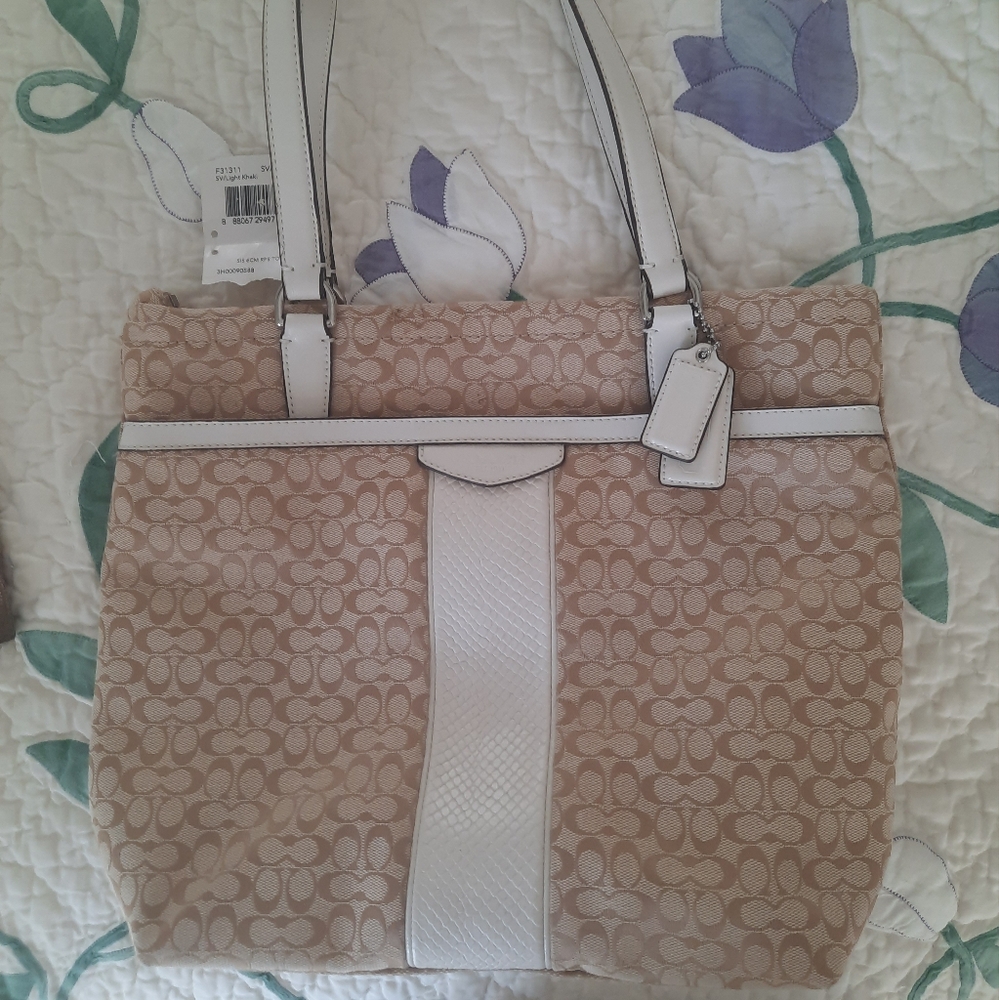 Coach Signature Stripped Tote F31311 NWT